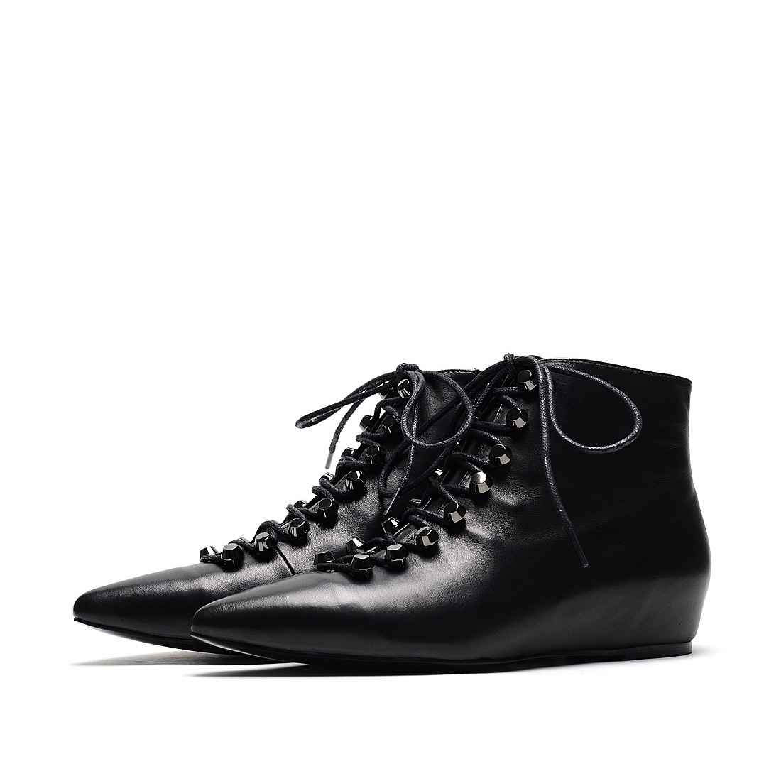 [GINACHOO]欧美风拉链羊皮革短靴(单)(尺码标准)
编号：A3611O1A75