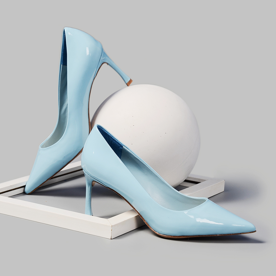 [Run&Heels]欧美风简约漆皮革单鞋(尺码标准)
编号：A3923D1A74